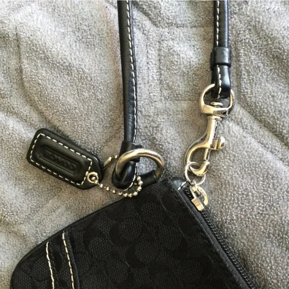 Vintage COACH wristlet perfect condition - Picture 4 of 7